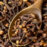 خواص میخک برای زنان